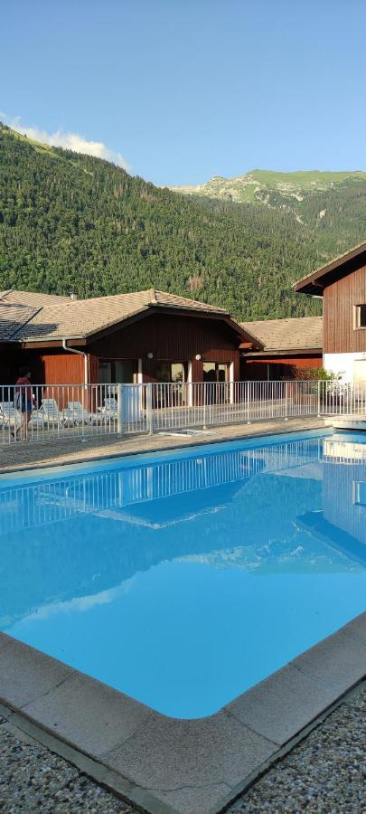 Domaine Du Grand Tetras Samoens Apartment Luaran gambar